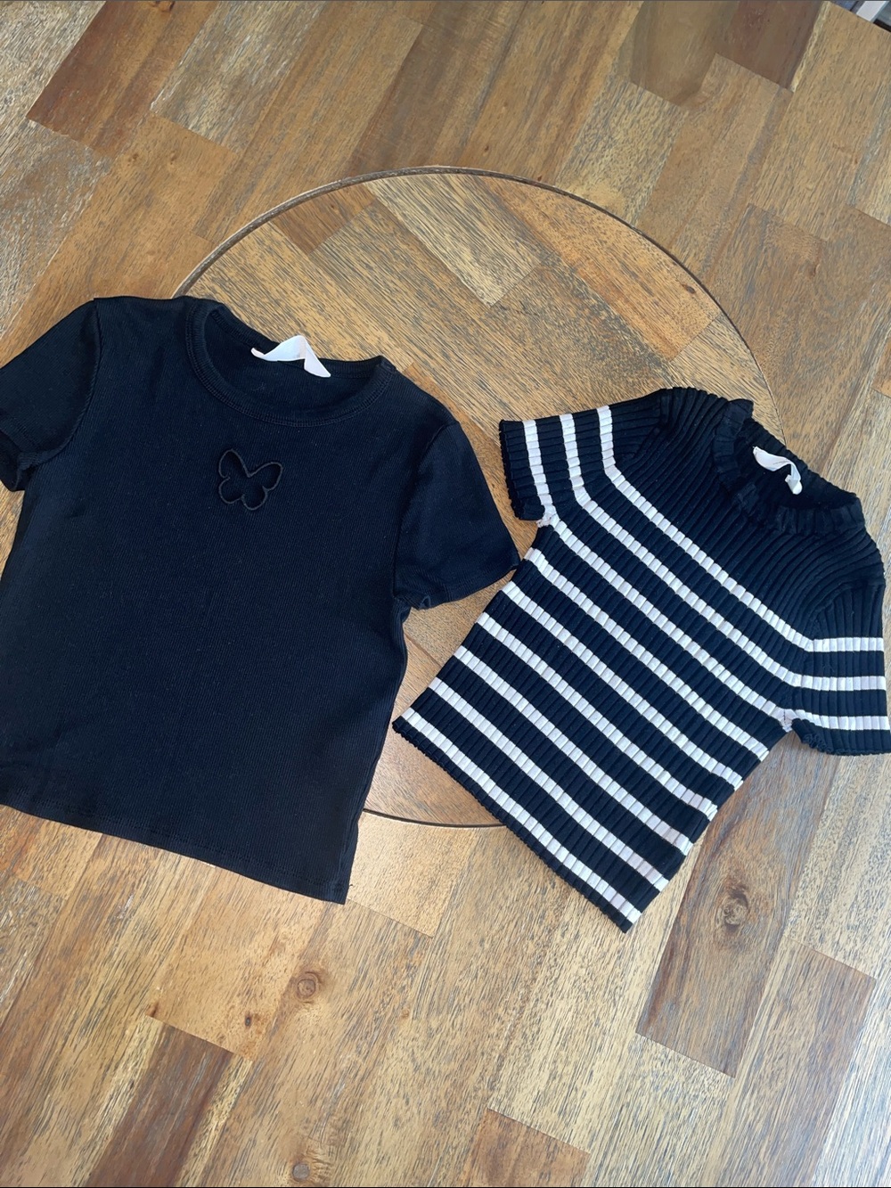 H&M Girls Black Butterfly Cutout Tee and Striped Ribbed Knit Top Set Size‎ 16/18